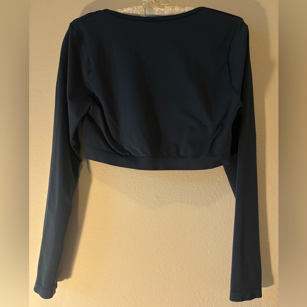 NWT Oner Active Effortless Square Neck Crop Long Sleeve Top Oil Blue - Picture 4 of 6